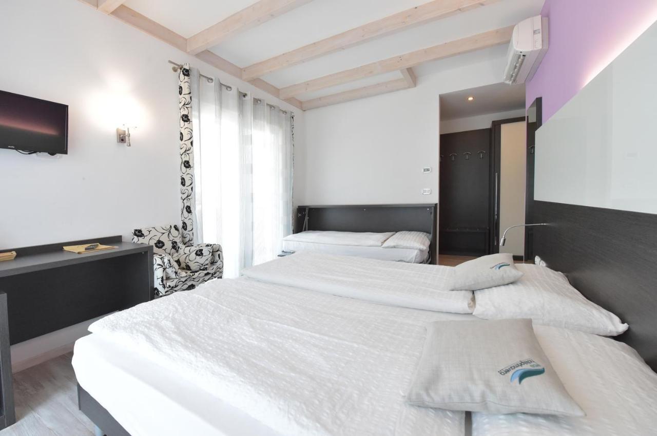 Deluxe Dreibettzimmer